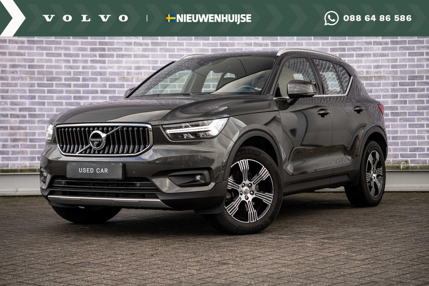 Volvo XC40 - 2.0 T4 AWD Inscription | Power Seats | Sensoren voor + achter | 360 graden camera | Adapti - AutoWereld.nl