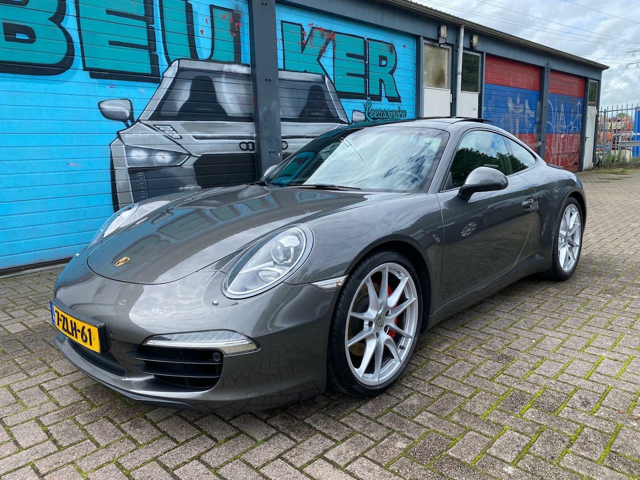 Porsche 911 - 3.8 Carrera S 50th Anniversary Edition 3.8 Carrera S 50th Anniversary Edition - AutoWereld.nl