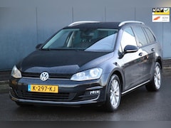 Volkswagen Golf - 1.2 TSI Business Edition R Connected Navigatie/Parkeersensor/Stoelverwarming