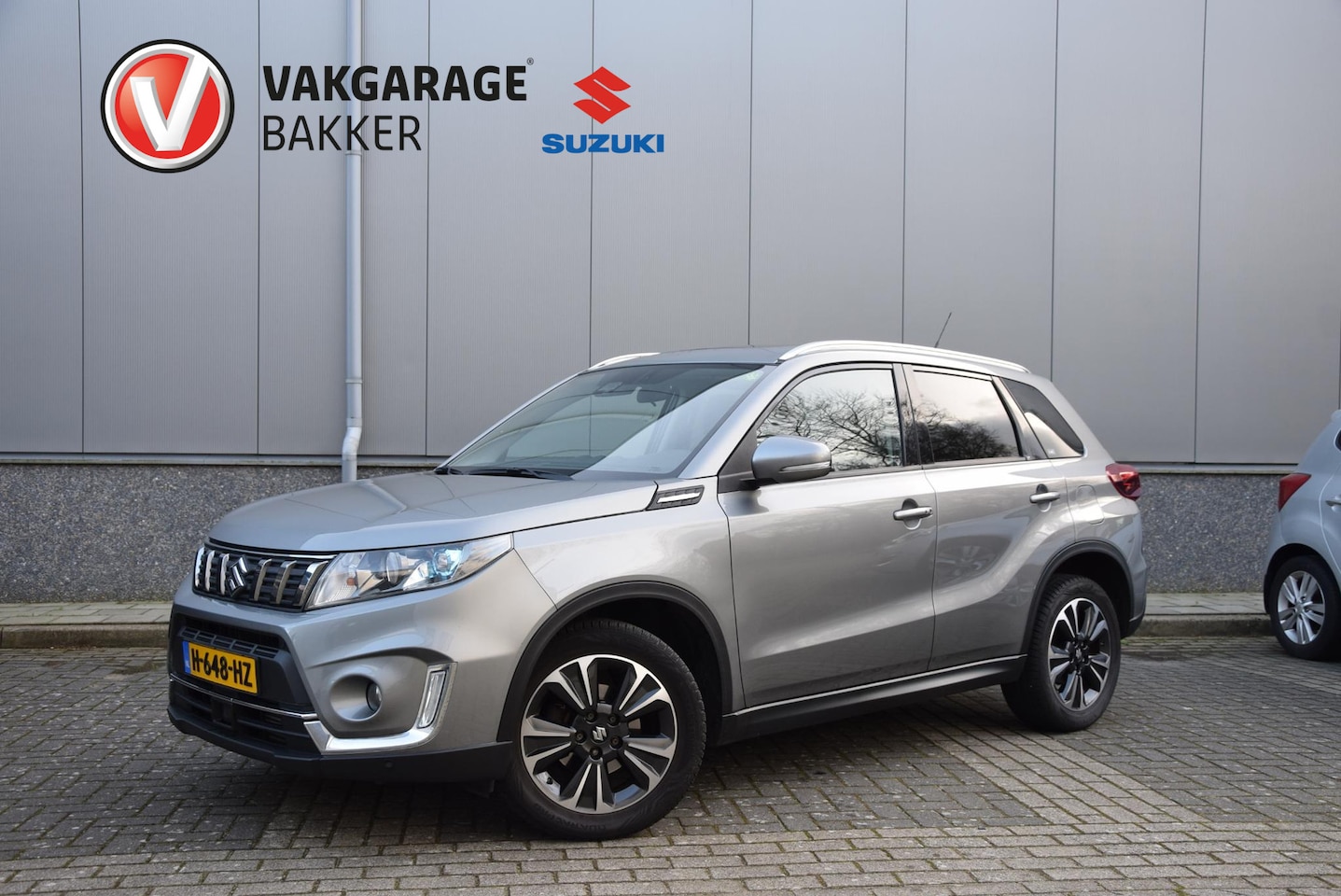 Suzuki Vitara - 1.4 Boosterjet Stijl | Parkeerassistent | Leer/alcantara bekleding | Apple carplay/android - AutoWereld.nl