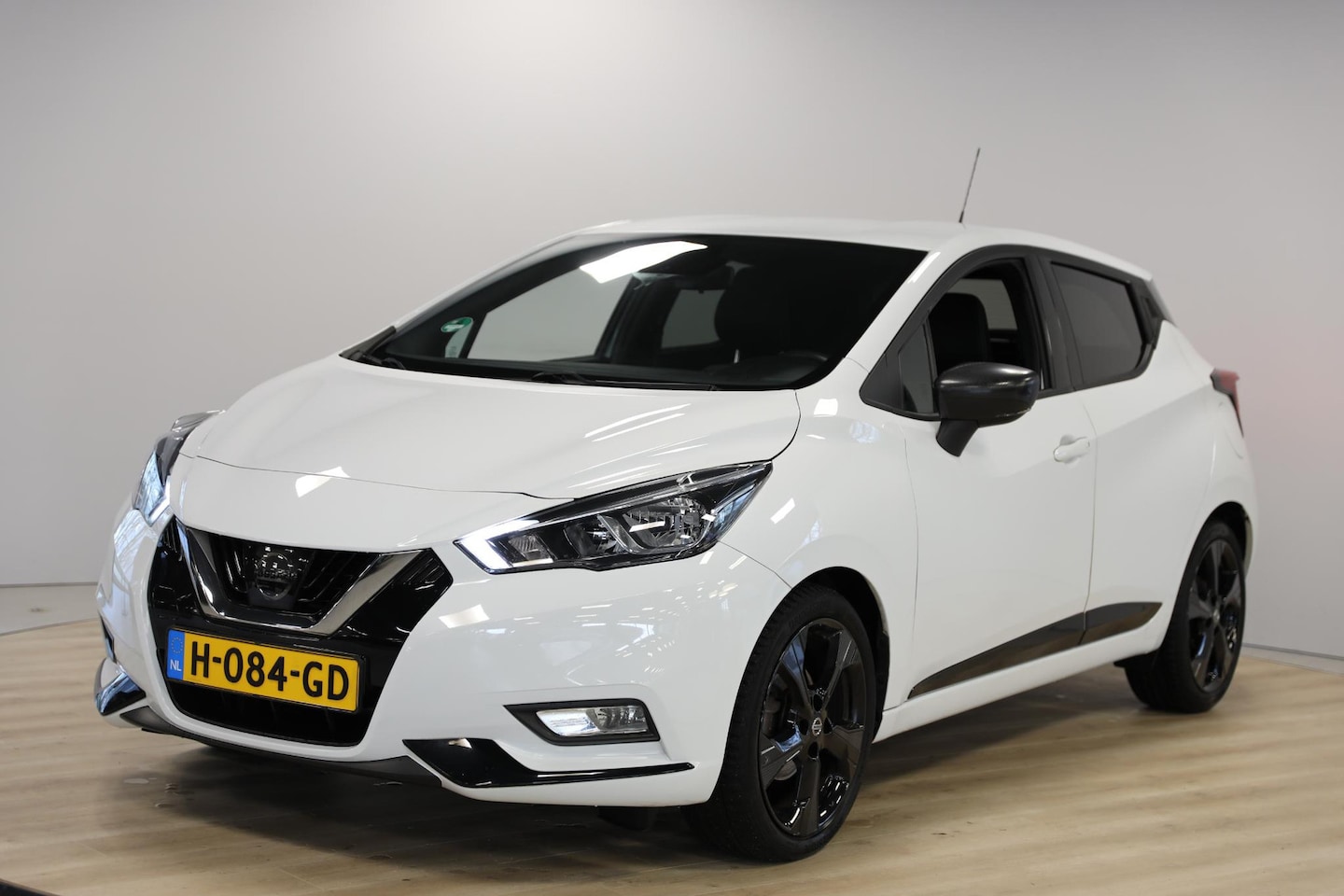 Nissan Micra - 1.0 IG-T N-Sport | 1e eigenaar | Dealer onderhouden | Apple Carplay - AutoWereld.nl