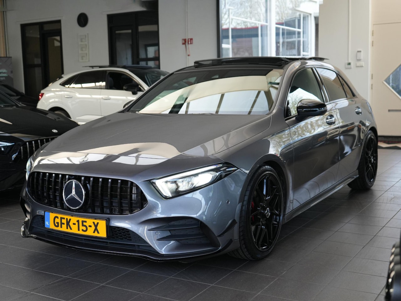 Mercedes-Benz A-klasse - 200 AMG | A35 | CAMERA | SFEER | PANO | 19 inch AMG| - AutoWereld.nl