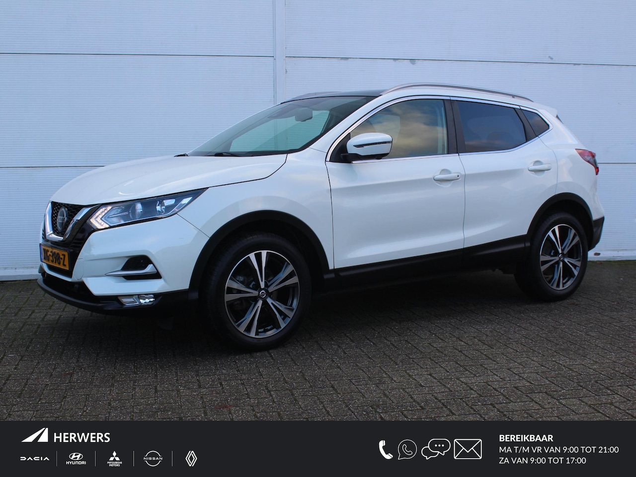 Nissan Qashqai - 1.2 DIG-T 115 N-Connecta / Trekhaak (1200 KG) / Panoramadak / Navigatie / Cruise Control / - AutoWereld.nl