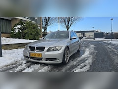 BMW 3-serie - 330i Dynamic Executive