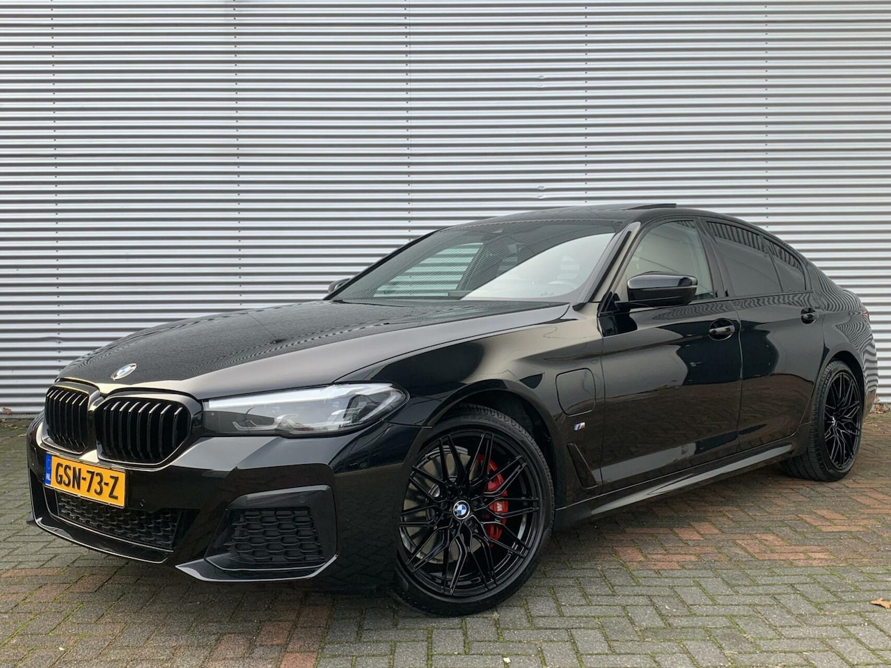 BMW 5-serie - 530e Business Edition Plus M-Sport Led Dak 2021 Eerste Eigenaar Dealer Onderhouden vol opt - AutoWereld.nl