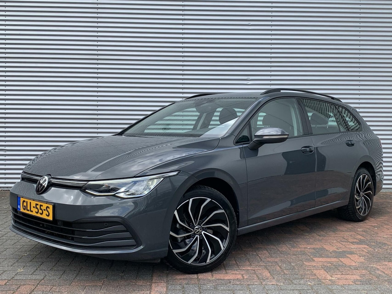 Volkswagen Golf Variant - 1.5 eTSI R-Line DSG Led Camera 2022 Carplay Dealer Onderhouden Vol Opties Eerste Eigenaar - AutoWereld.nl