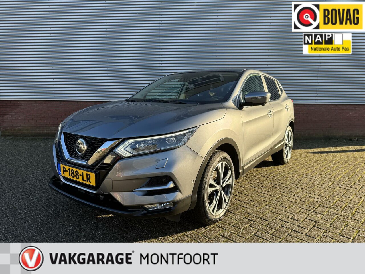 Nissan Qashqai - 1.3 DIG-T Acenta|Navi|360Camera|Trekhaak|Carplay|Keyless entry|Stoelverwarming|Dodehoekdet - AutoWereld.nl