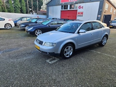 Audi A4 Limousine - 2.4 MT Automaat APK tot 11/2026