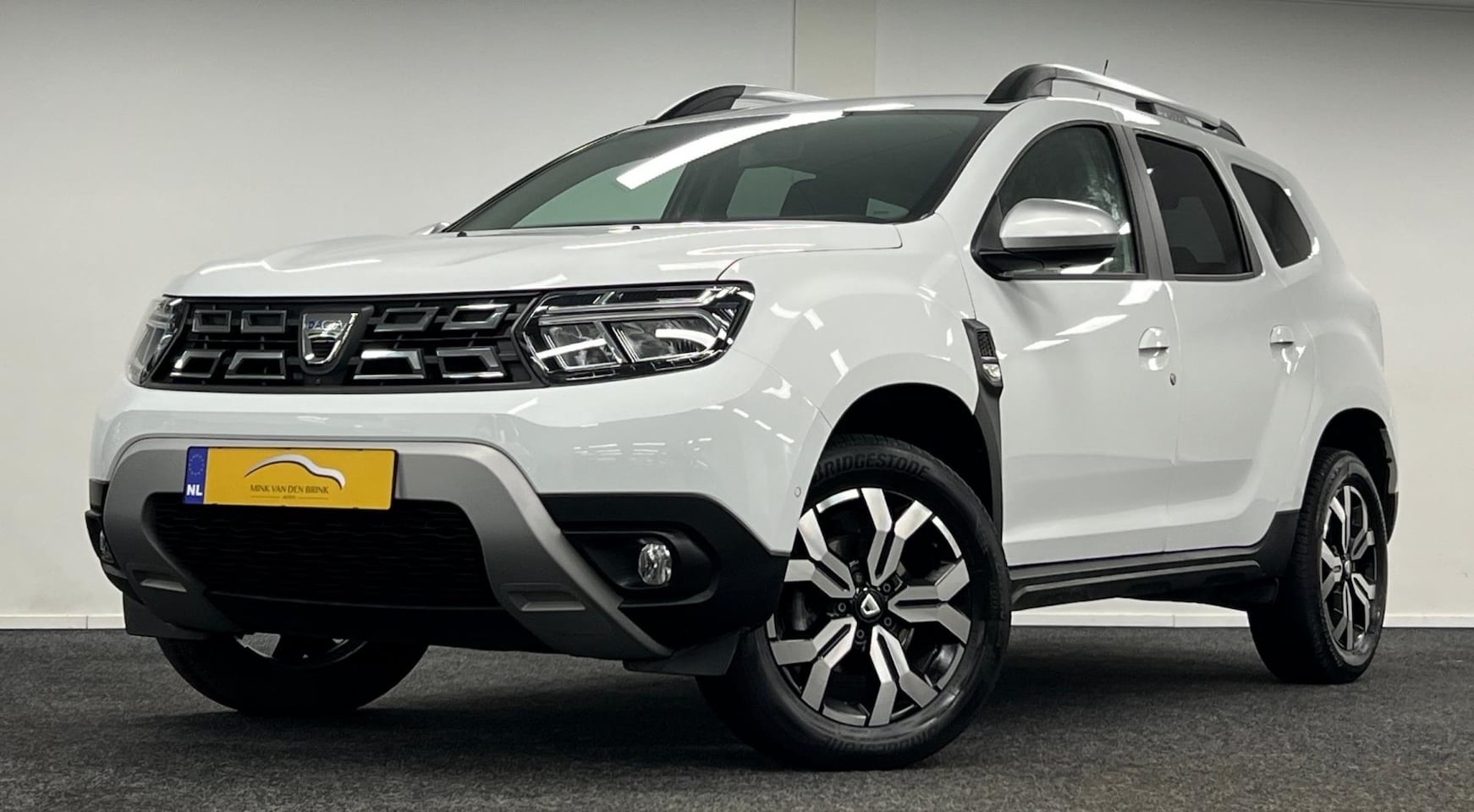 Dacia Duster - 1.3 TCe Prestige*Automaat*DealerOh*Trekhaak*Navi*Camera* - AutoWereld.nl