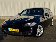 BMW 5-serie Touring - 520i M Sport Edition High Executive M-Pakket, Carbon, Navigatie, Camera, PDC, BOMVOLL