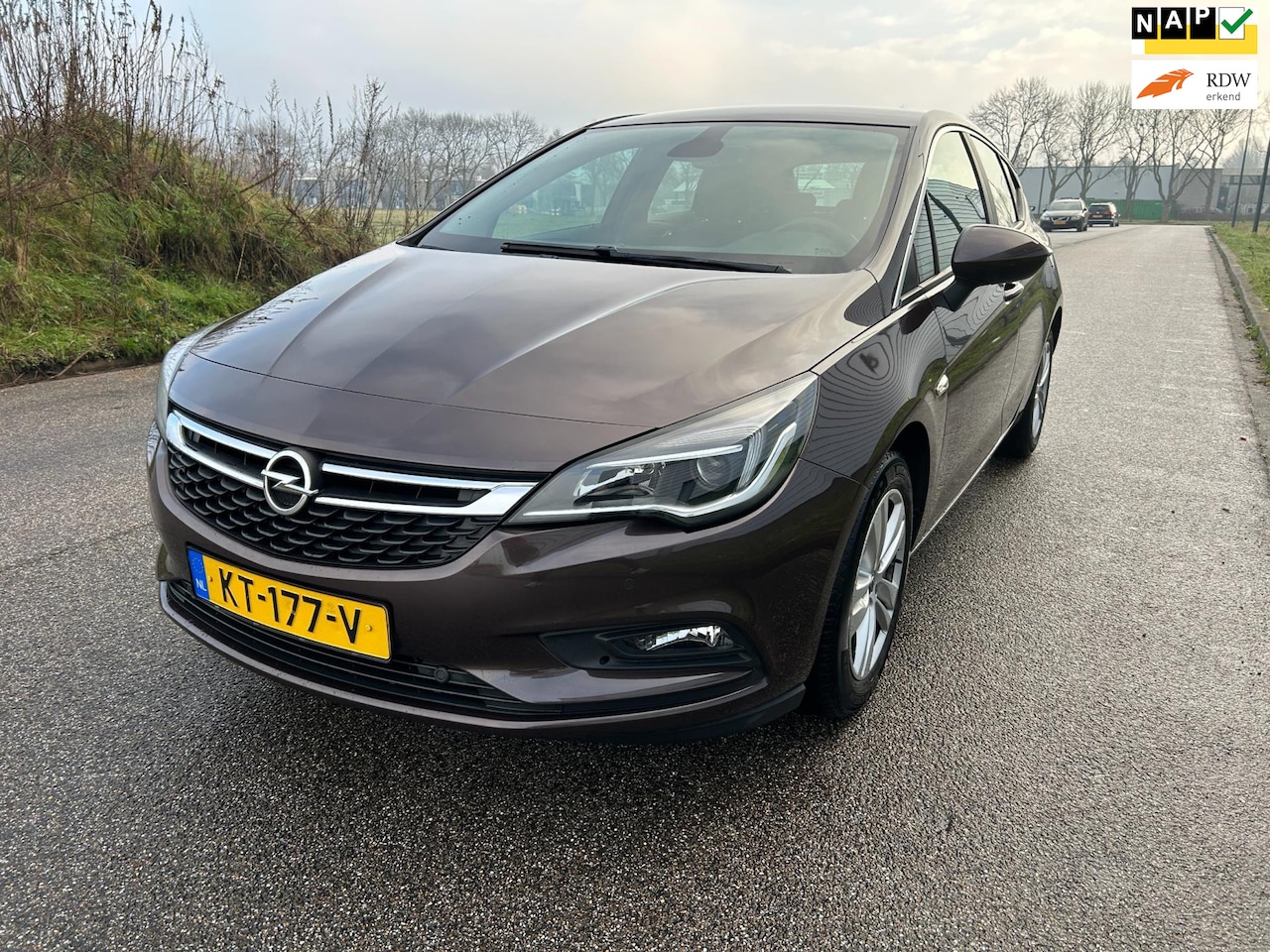 Opel Astra - 1.0 Edition Navi 5 Drs Nw. Dist. riem - AutoWereld.nl