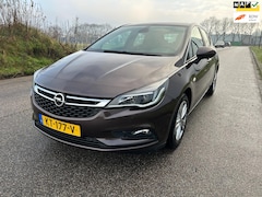 Opel Astra - 1.0 Edition Navi 5 Drs Nw. Dist. riem