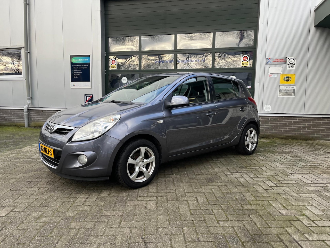 Hyundai i20 - 1.2i DynamicVersion 1.2i DynamicVersion - AutoWereld.nl