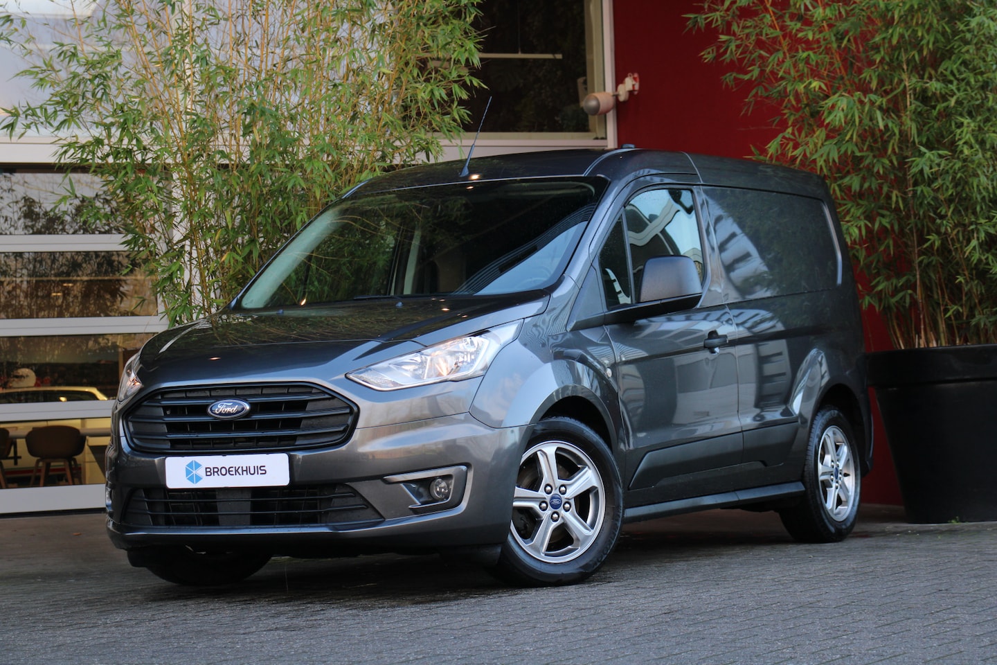 Ford Transit Connect - 1.5 EcoBlue L1 Trend 120PK AUTOMAAT | Camera | Navigatie Trekhaak - AutoWereld.nl