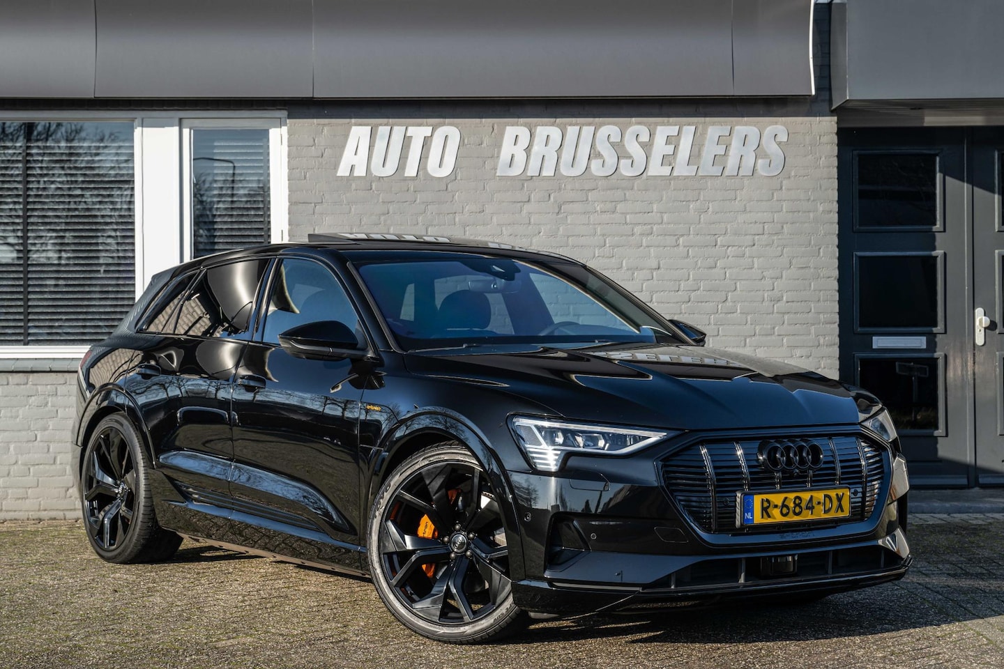 Audi e-tron - E-tron 55 quattro 95 kWh S-edition Pano-B&O-22"lm Black optic.... - AutoWereld.nl