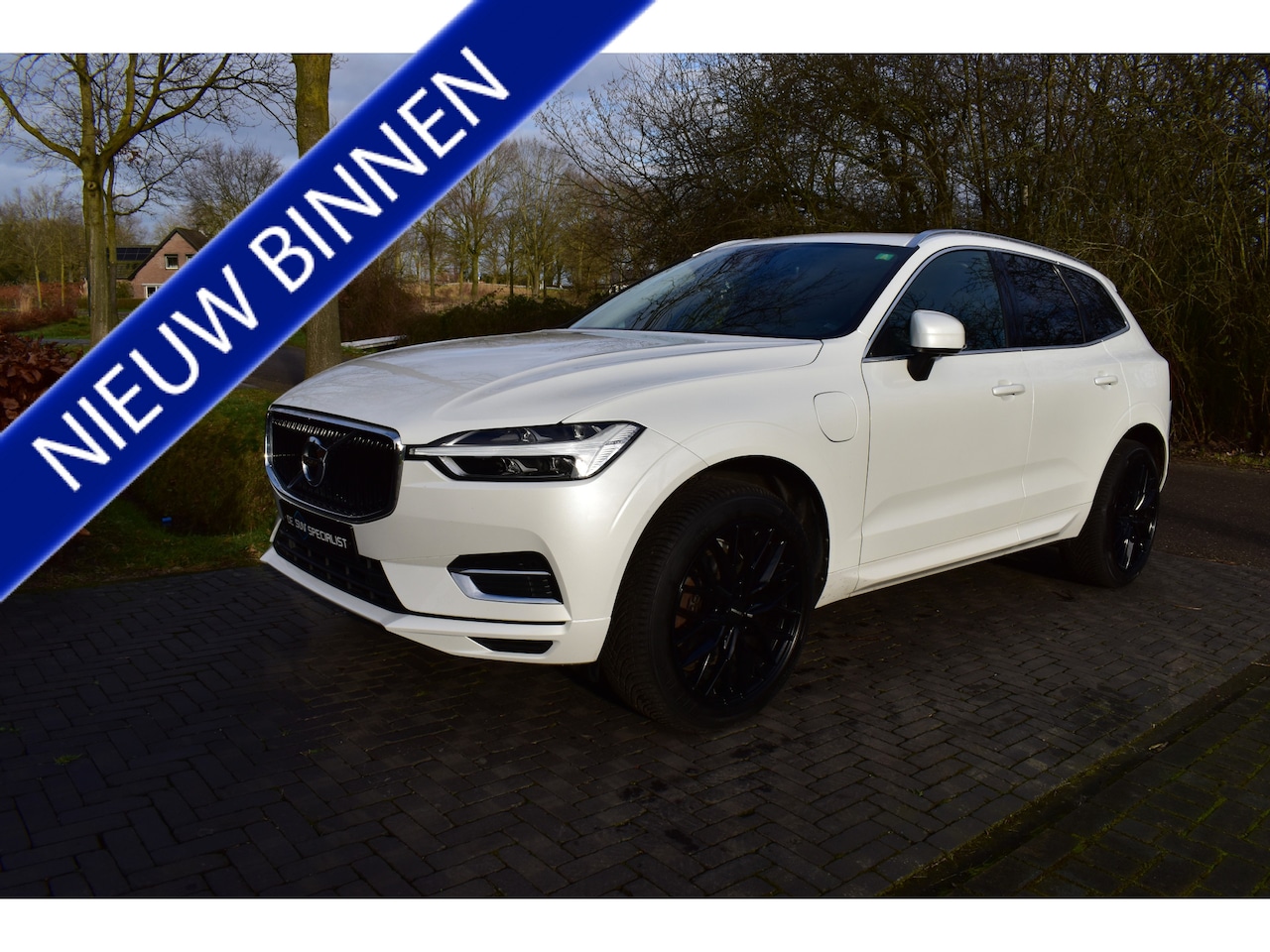 Volvo XC60 - 2.0 T8 Twin Engine AWD 304 PK AUT. Trekhaak, Pano, Leer. - AutoWereld.nl