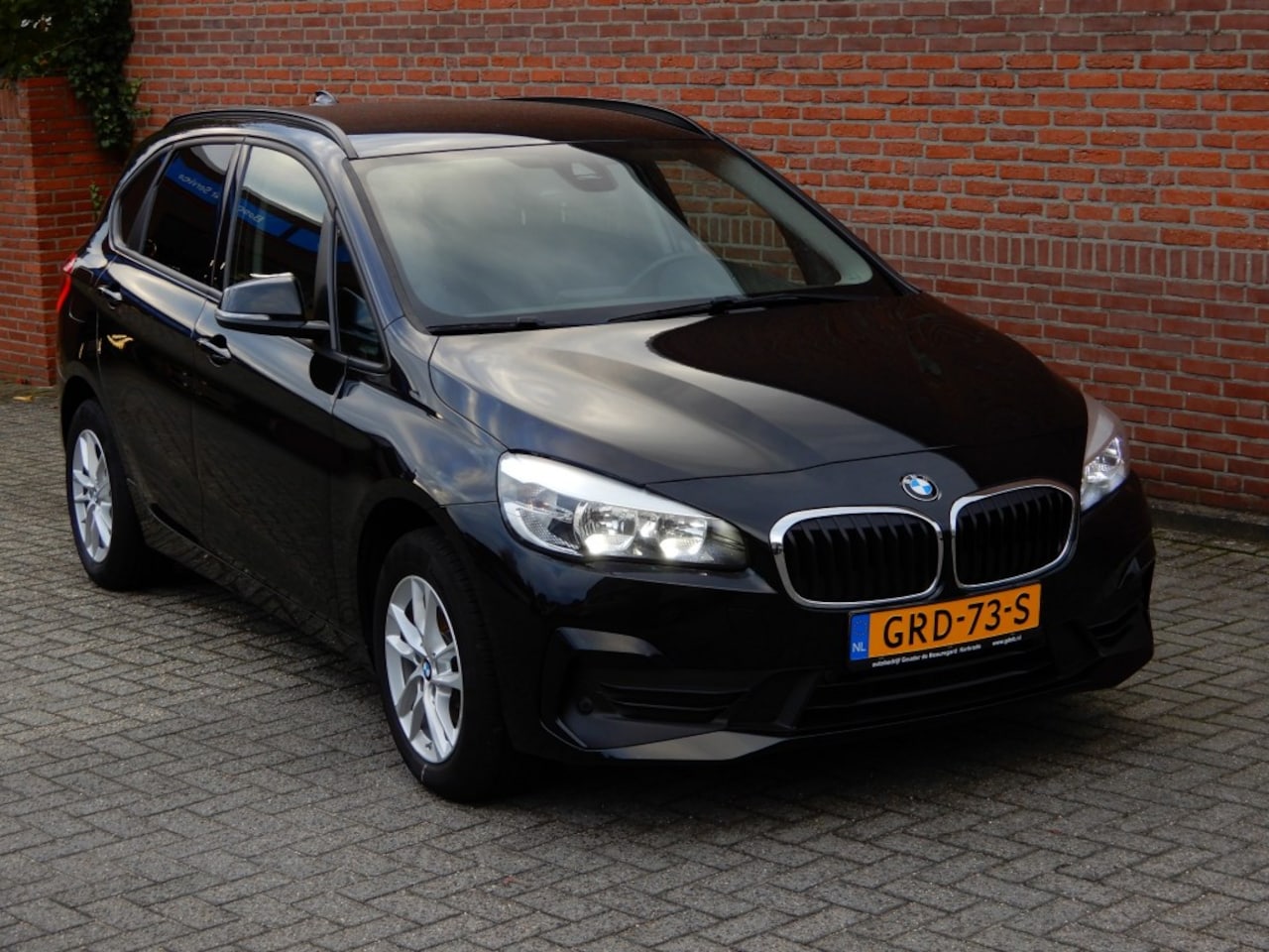 BMW 2-serie Active Tourer - 216i Executive 216I EXECUTIVE - AutoWereld.nl