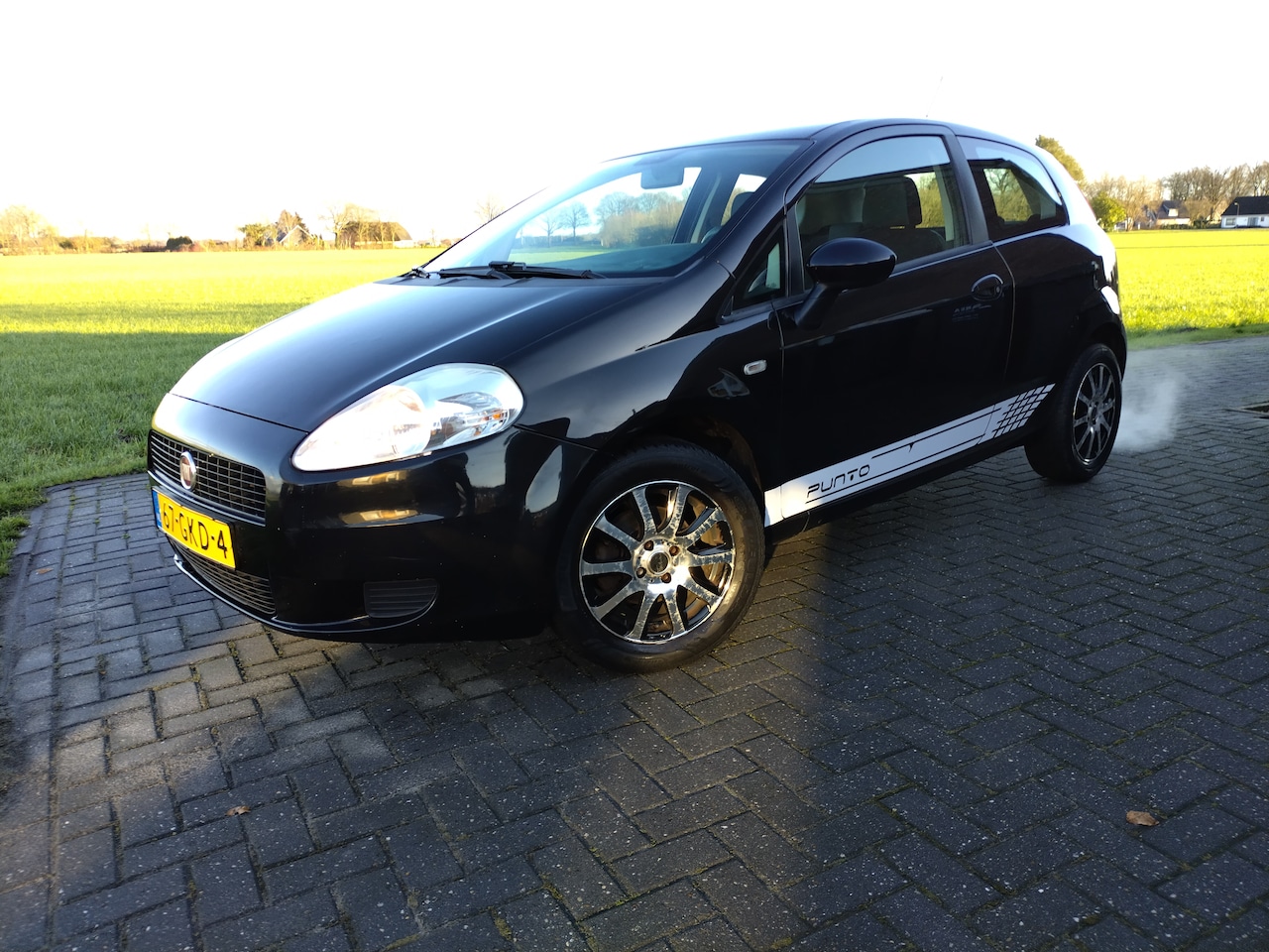 Fiat Grande Punto - 1.4 Dynamic - AutoWereld.nl