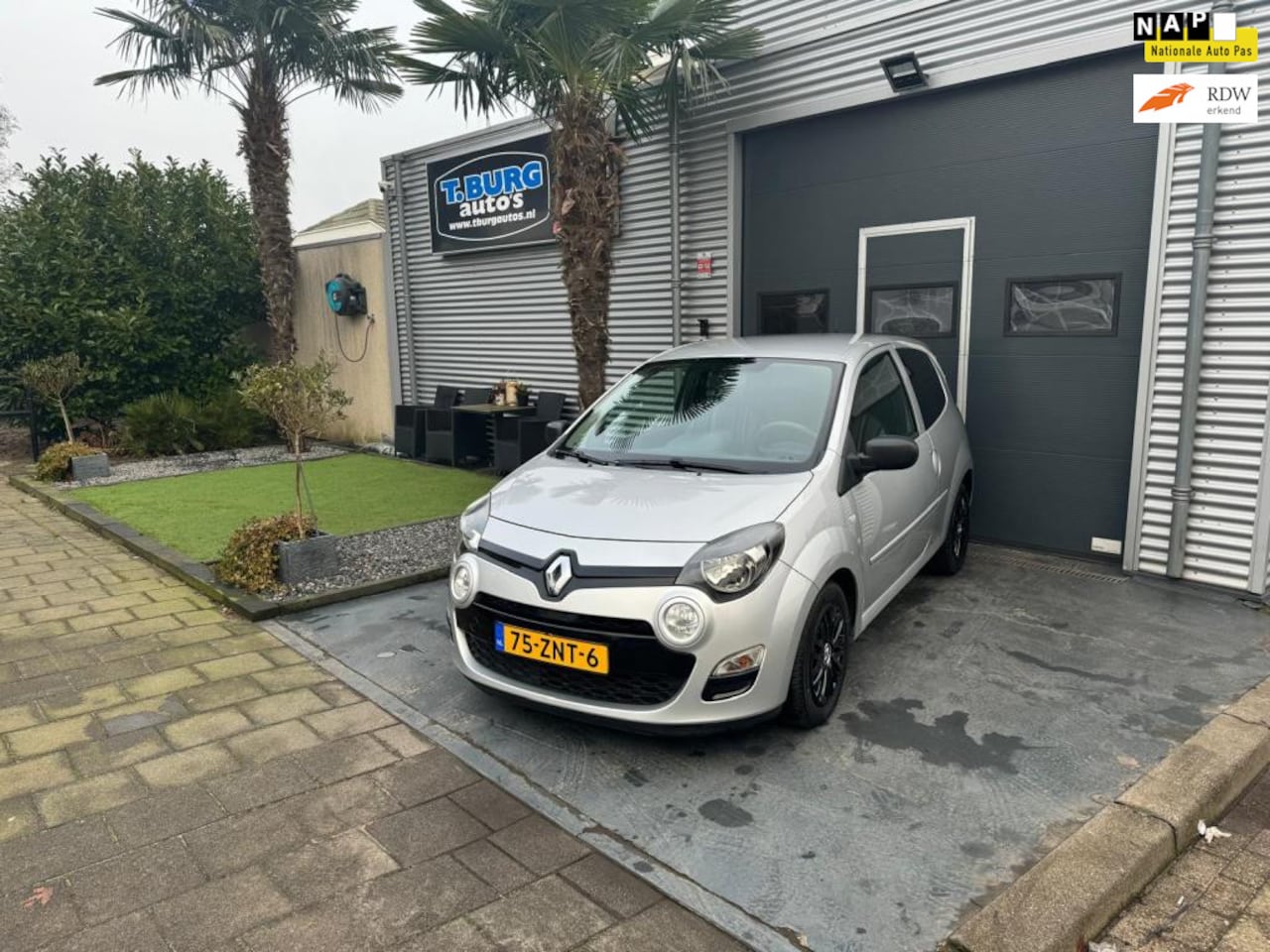 Renault Twingo - 1.2 16V Collection AIRCO 90 DKM - AutoWereld.nl