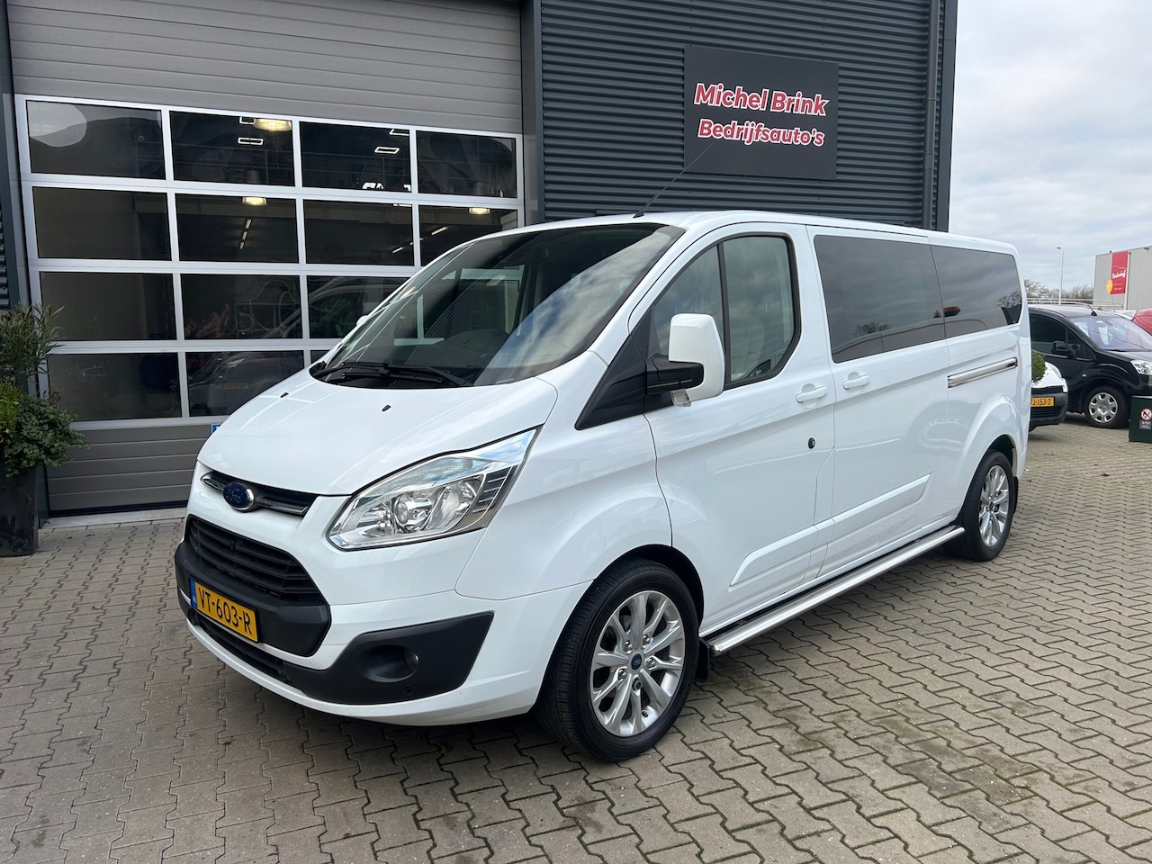 Ford Transit Custom - 290 2.2 TDCI L2H1 Anniversary Edition DC 290 2.2 TDCI L2H1 Anniversary Edition DC - AutoWereld.nl