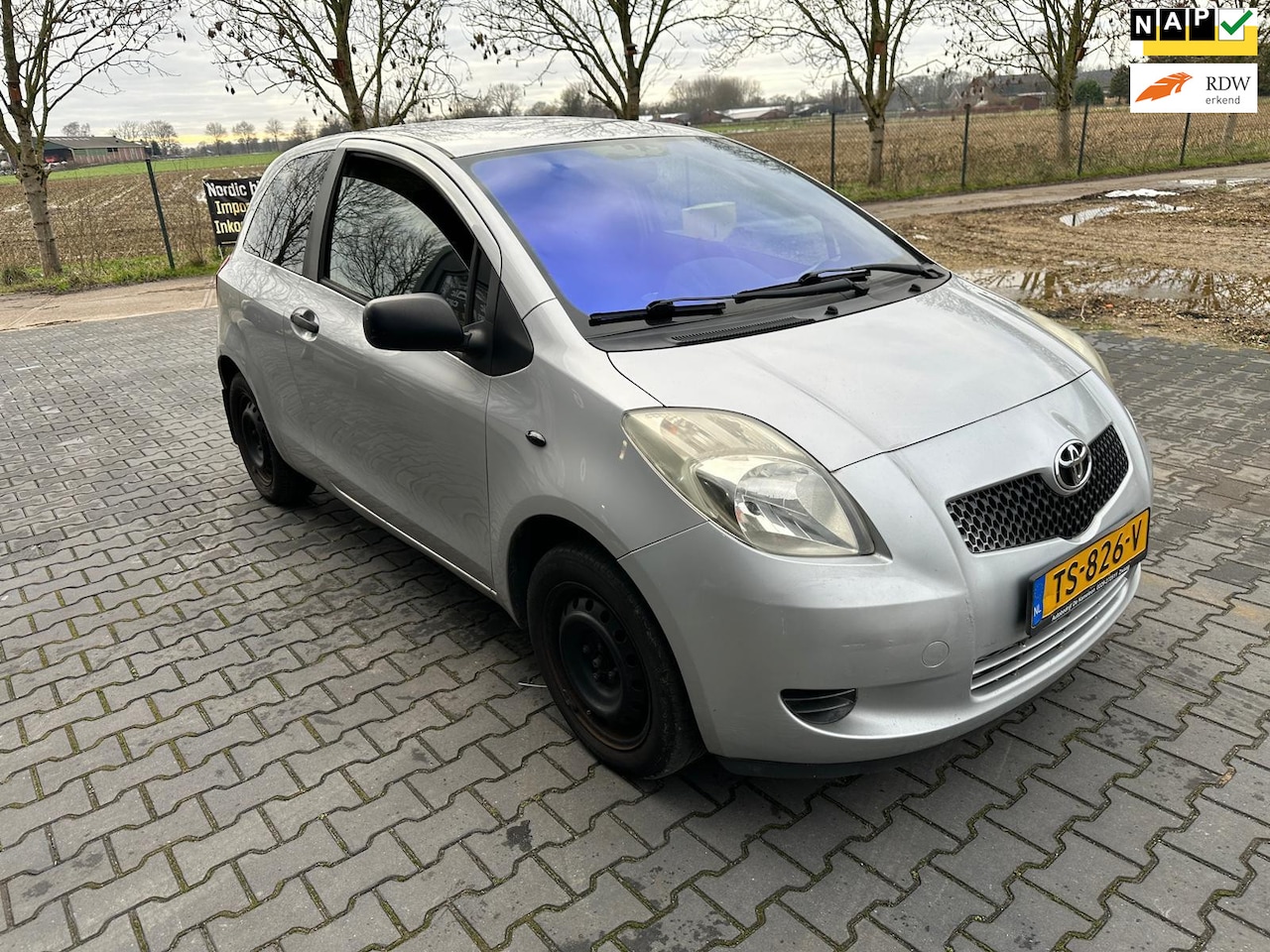 Toyota Yaris - 1.0 VVT-i 1.0 VVTi - AutoWereld.nl