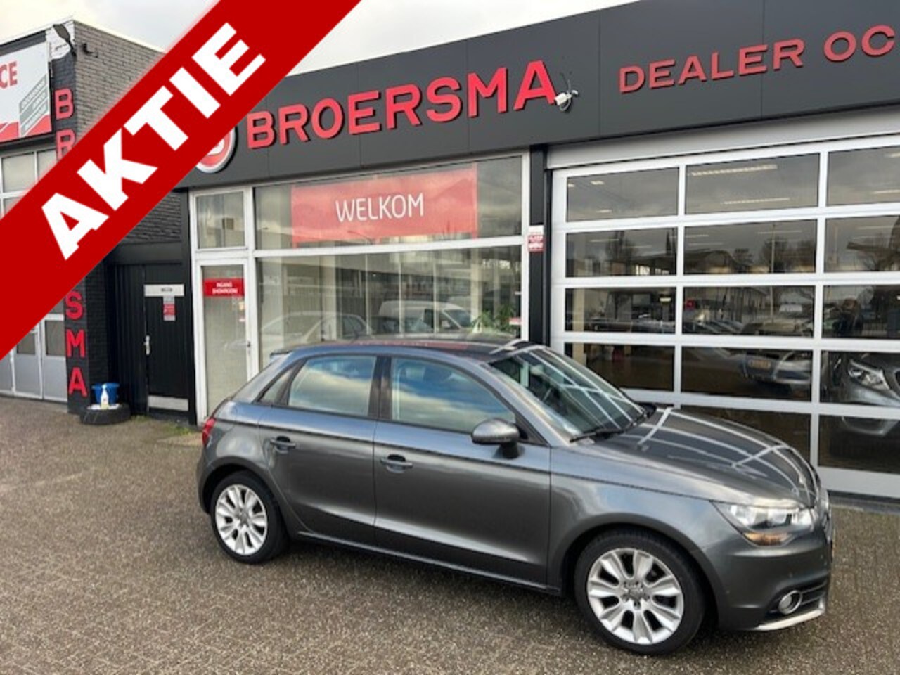 Audi A1 Sportback - 1.6 TDI Ambition Pro Line Business 2 EIGENAAR * DEALERONDERHOUDEN * HANDEL 7000 EURO * PAR - AutoWereld.nl