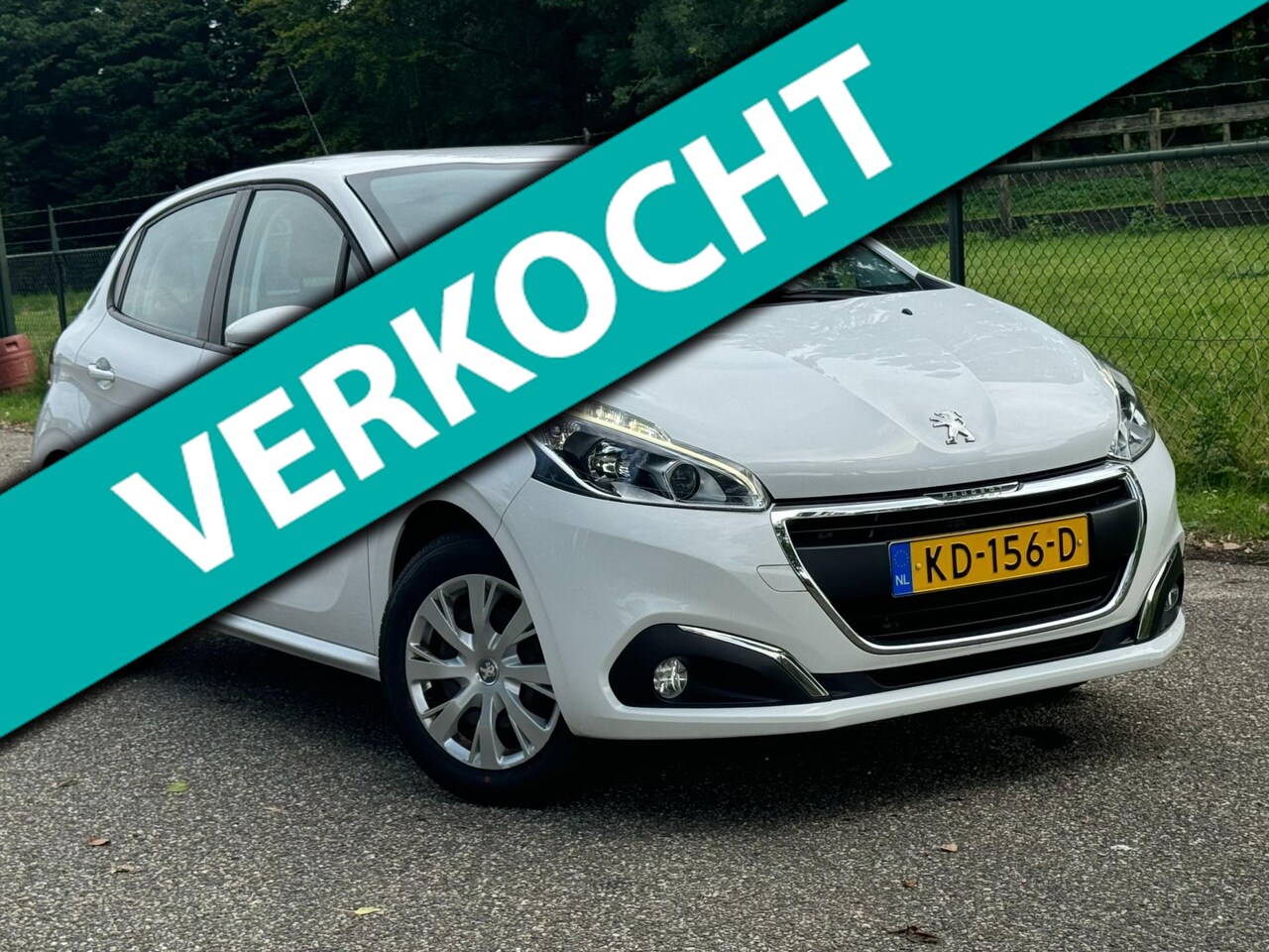 Peugeot 208 - 1.2 PureTech Blue Lion /1Eig/Uniek/Navi/5-Deurs/ - AutoWereld.nl