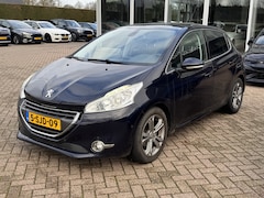 Peugeot 208 - 1.6 VTi Allure / Panoramadak / Navigatie / Parkeerhulp V+A / 16'' / Climate Control / Crui