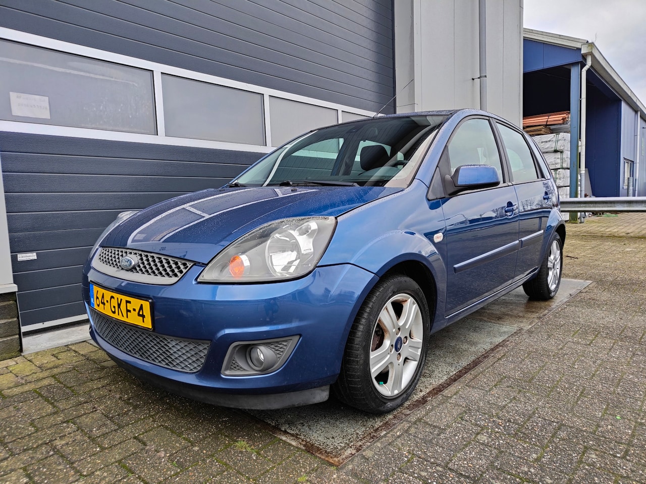 Ford Fiesta - 1.6-16V Futura XL automaat. - AutoWereld.nl