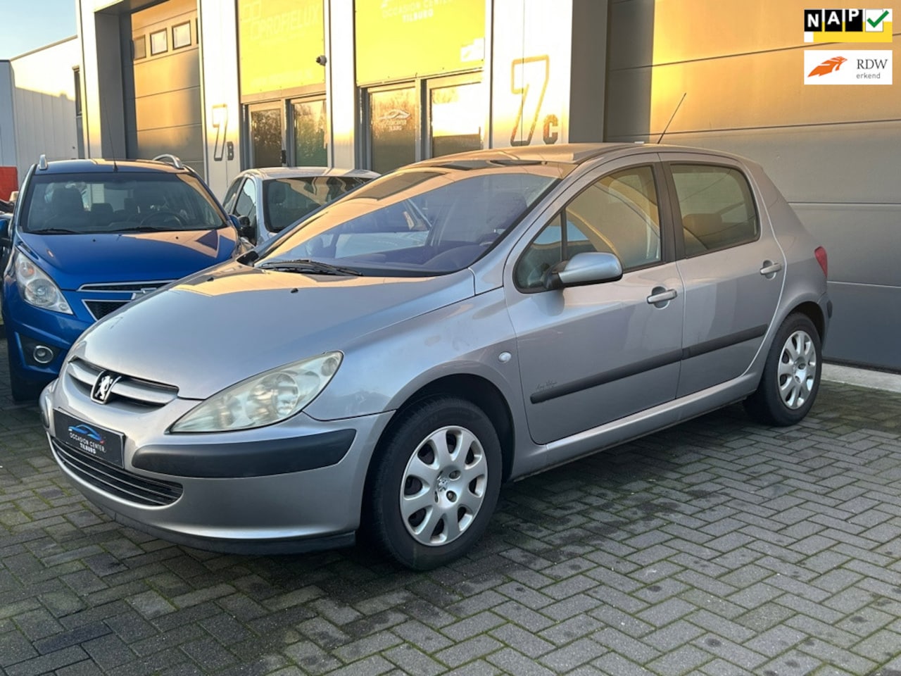 Peugeot 307 - 1.6 AIRCO | CRUISE | TREKHAAK | NIEUWE APK | NAP | - AutoWereld.nl