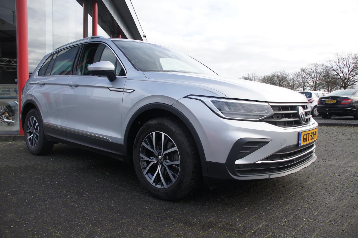 Volkswagen Tiguan - 1.5 TSI Life Business 1.5 TSI Life Business - AutoWereld.nl