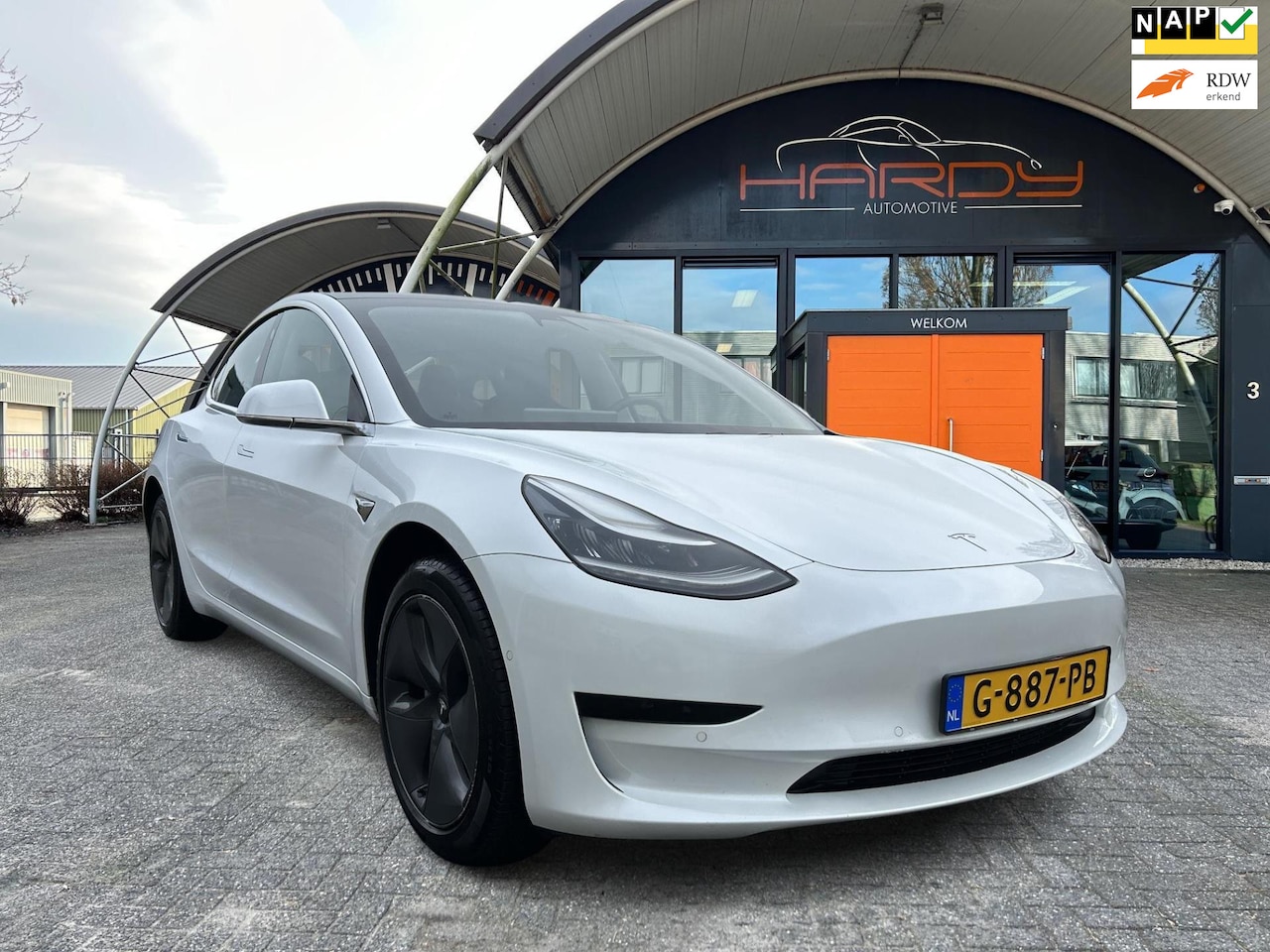 Tesla Model 3 - Standard RWD Plus 60 kWh Trekhaak (1.000kg) - AutoWereld.nl