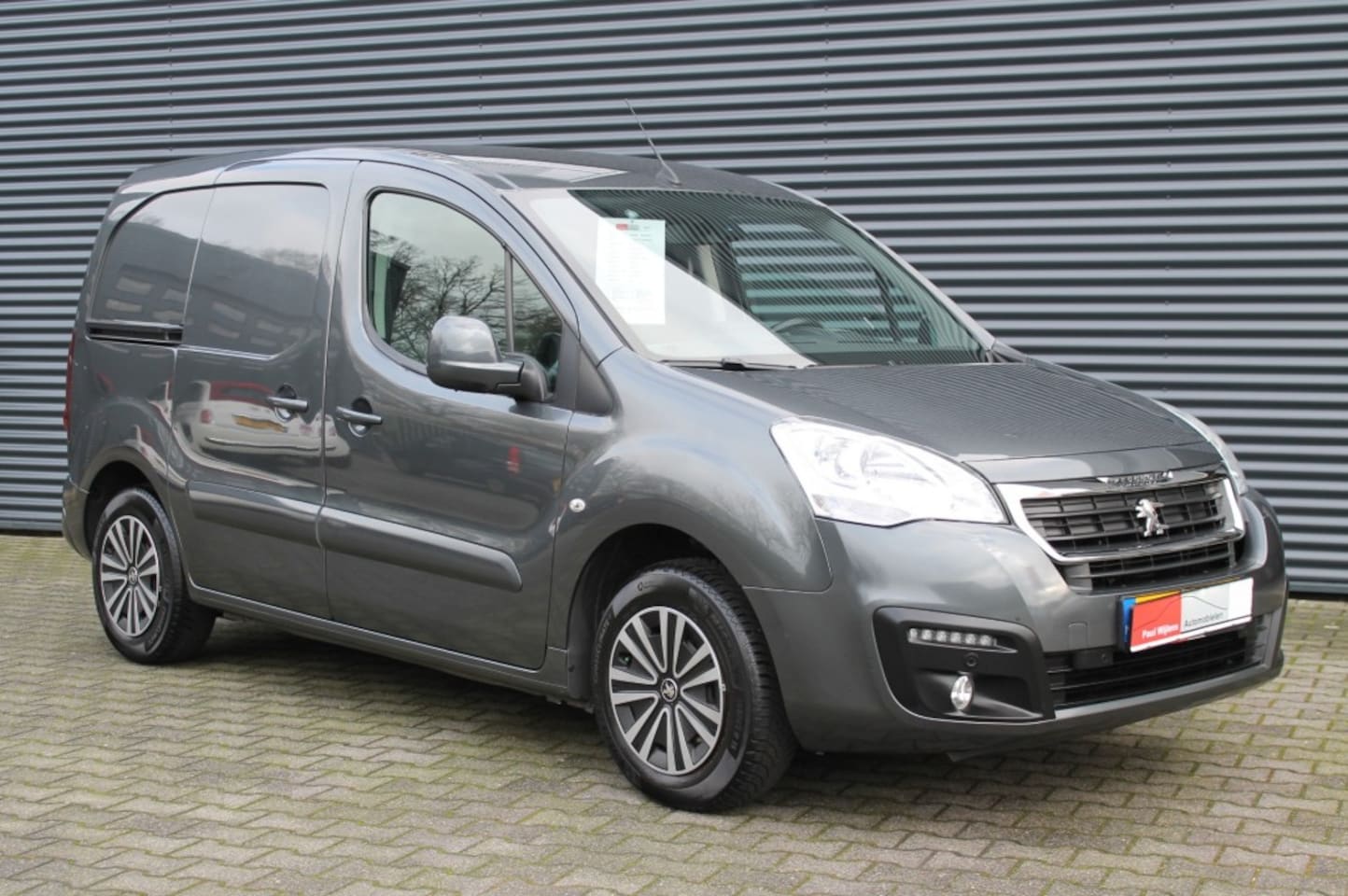 Peugeot Partner - 120 1.6 Blue HDi 100L1 XR   NAVIGATIE - 1e EIGENAAR - AutoWereld.nl