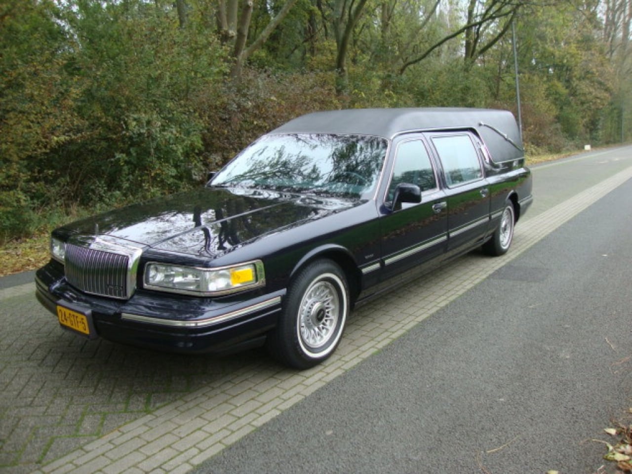 Lincoln Town Car - Stationcar 8cyl 5.0 zeer mooie staat - AutoWereld.nl