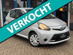 Toyota Aygo - 1.0 VVT-i Aspiration 2013 AUT NAVI AIRCO NAP