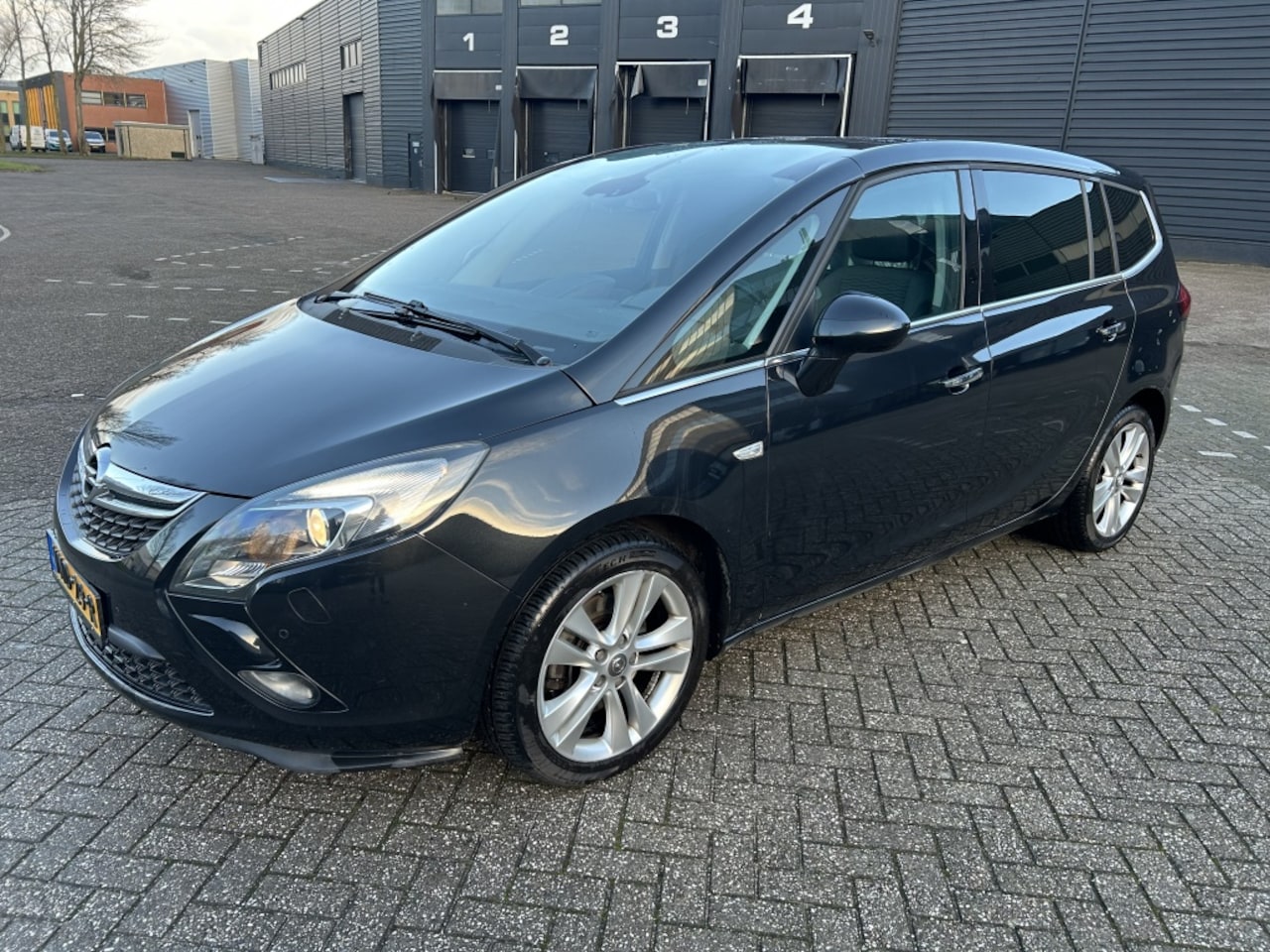 Opel Zafira - 2.0 CDTI GRIJS KENTEKEN. AUT NAVI CRUISE TRHK STOELVW - AutoWereld.nl