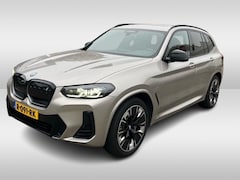 BMW iX3 - Executive 80 kWh / Panoramadak / Camera / Leder / 20'' / DAB / Sfeerverlichting / Stoelver