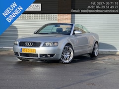 Audi A4 Cabriolet - 2.4 V6 Exclusive