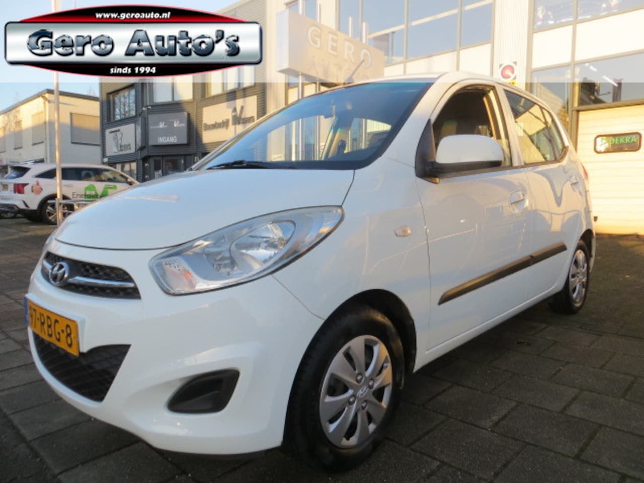 Hyundai i10 - 1.1 i-Drive Cool 5 drs airco elec ramen - AutoWereld.nl