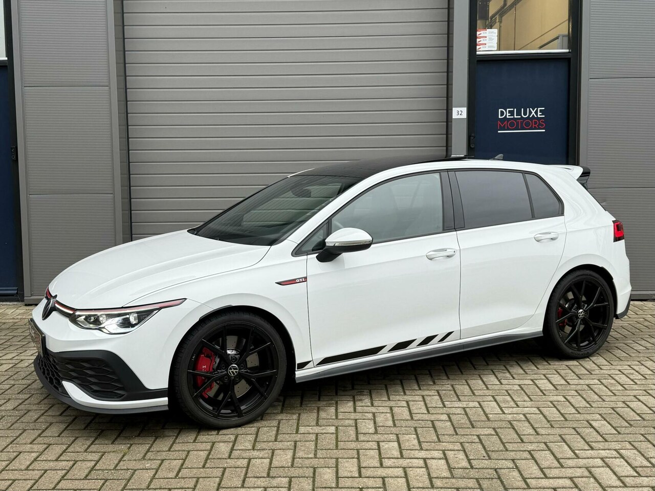 Volkswagen Golf - 2.0 TSI GTI Clubsport Pano/H&K/Camera/Leder - AutoWereld.nl