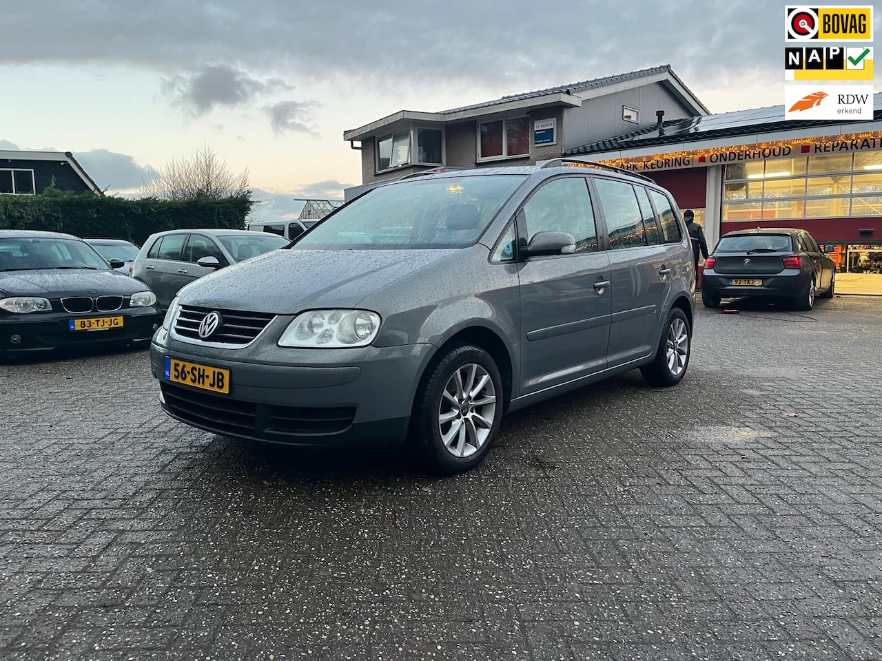 Volkswagen Touran - 1.6-16V FSI Trendline 1.6-16V FSI Trendline - AutoWereld.nl