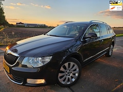 Skoda Superb Combi - 1.8 TSI Elegance Business Line/ automaat/ leder/ clima/ bj 2011 ( euro 5)