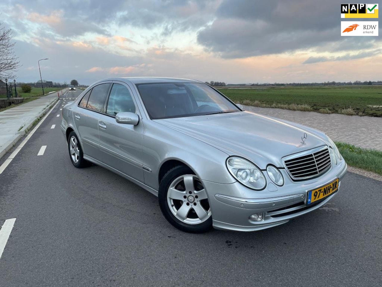 Mercedes-Benz E-klasse - 200 K. Avantgarde NAP AUTOMAAT - AutoWereld.nl