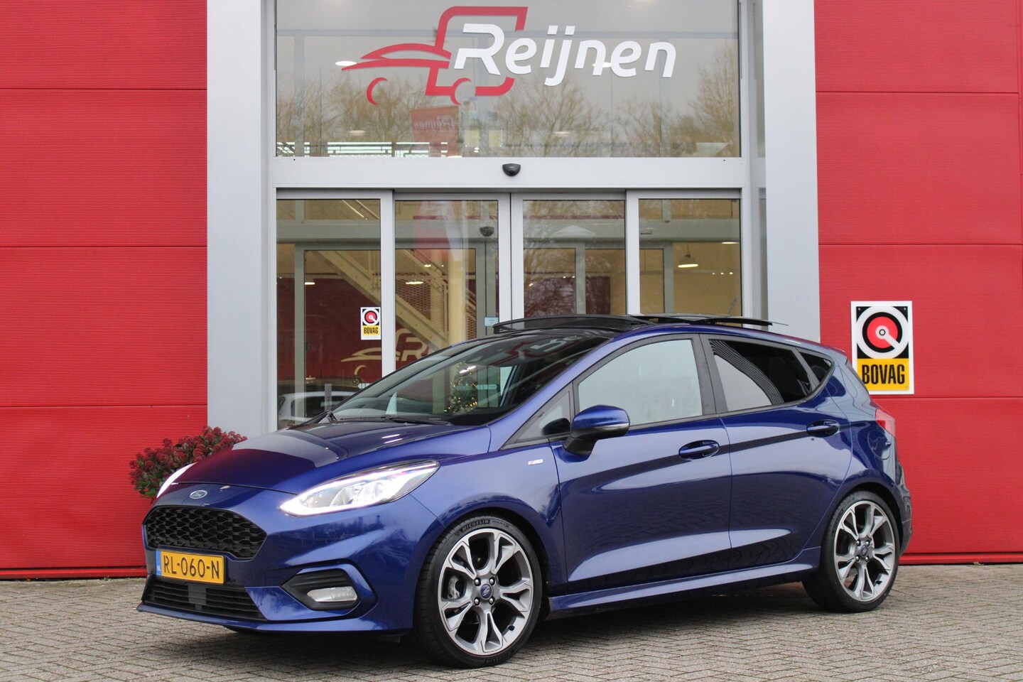 Ford Fiesta - 1.0 100PK ST-LINE | PANORAMISCH SCHUIF/KANTEL DAK | TREKHAAK | CLIMATE CONTROL | VOORRUIT - AutoWereld.nl