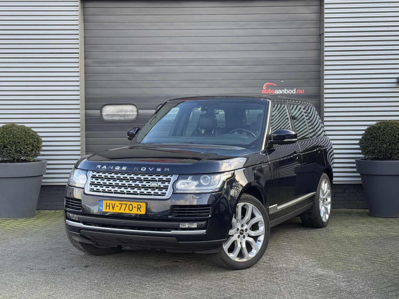 Land Rover Range Rover - 3.0 TDV6 Vogue | Panoramadak | Massage | 22 Inch Lichtmetalen Velgen | Stoelventilatie/Ver - AutoWereld.nl