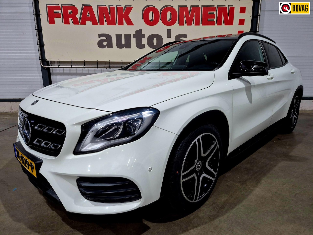 Mercedes-Benz GLA-Klasse - 180 Business Solution AMG + Panorama|LED|Navi|Bluetooth|Leder/stof|Sfeerverlichting|Airco| - AutoWereld.nl