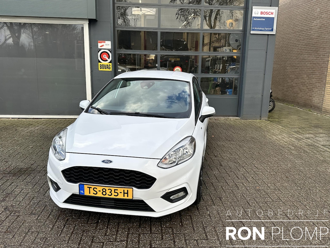 Ford Fiesta - 1.0 EcoBoost ST-Line / / Airco/ Navigatie/ Apple carplay/Andriod auto/ Cruise/ LED/ LMV - AutoWereld.nl