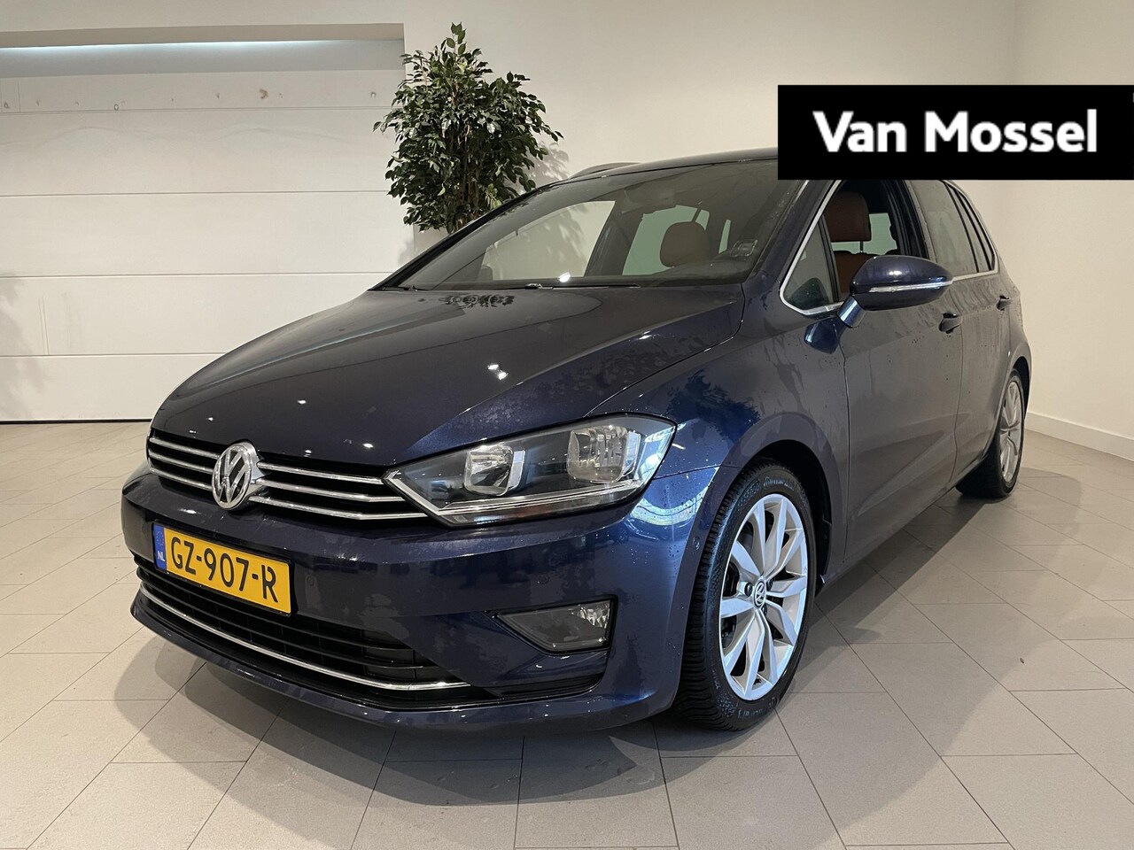 Volkswagen Golf Sportsvan - 1.4 TSI Business Edition | Automaat | Apple Carplay | Lederen/Suede Bekleding | Stoelverwa - AutoWereld.nl