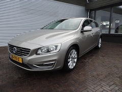 Volvo V60 - 1.6 D2 Summum