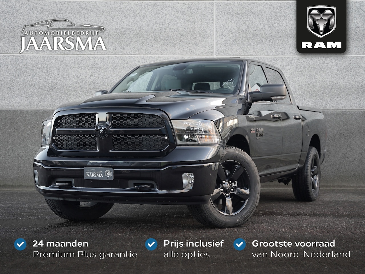 Dodge Ram 1500 - 5.7 V8 Classic Night 4x4 Crew Cab | Keyless Entry | Apple Carplay | Stoelverwarming voor | - AutoWereld.nl